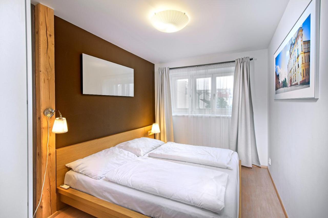 Downtown Suites Chlumova Prag Eksteriør billede