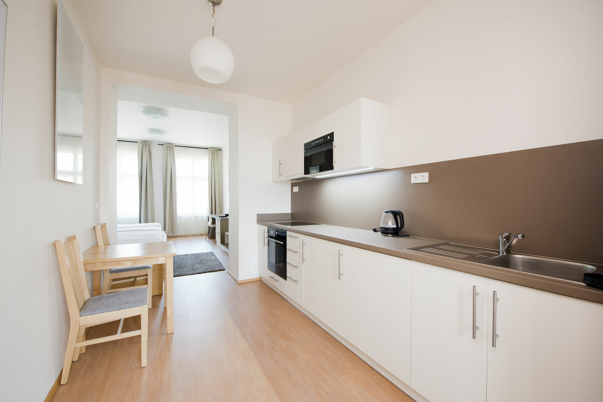Downtown Suites Chlumova Prag Eksteriør billede