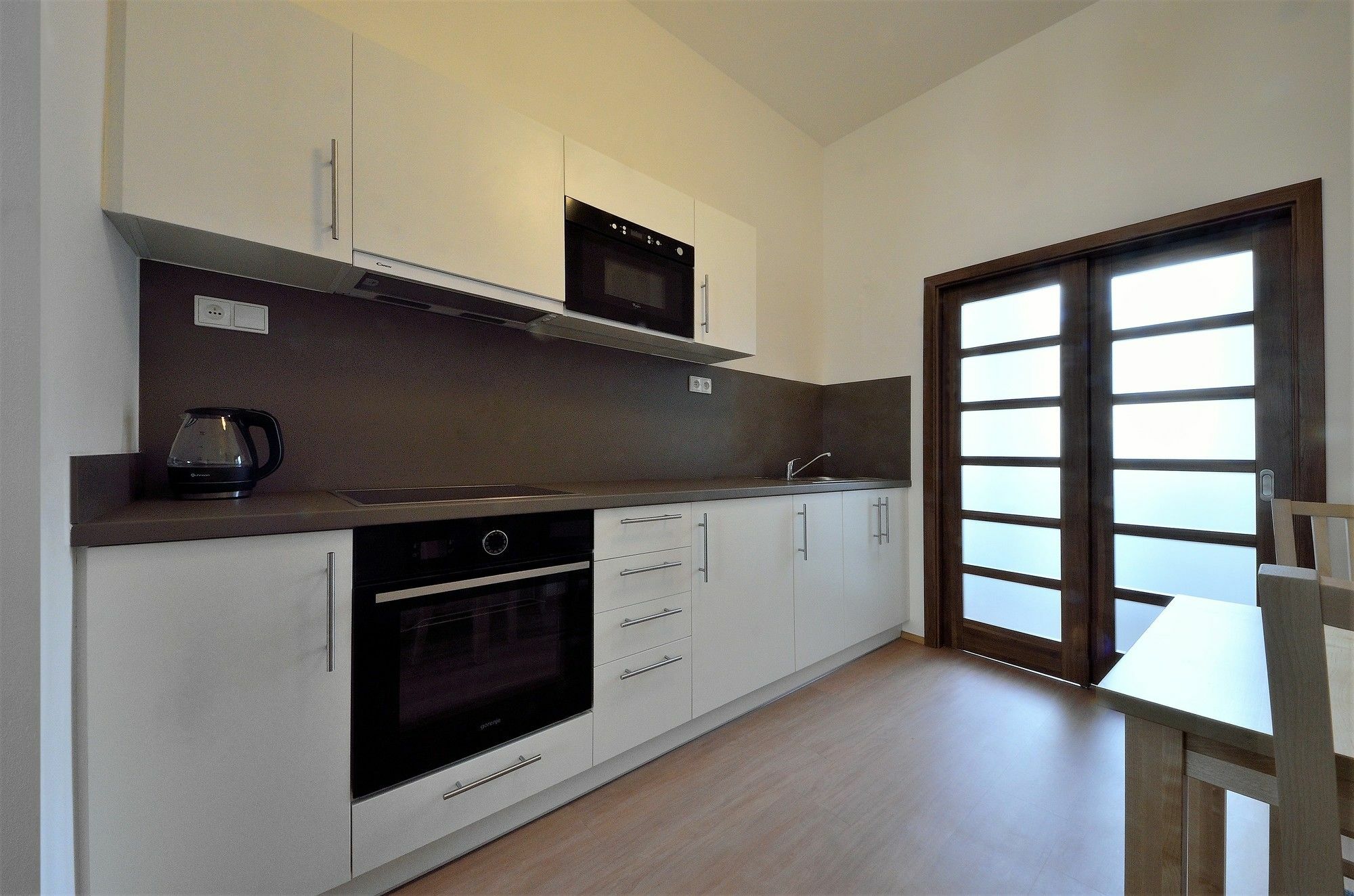 Downtown Suites Chlumova Prag Eksteriør billede