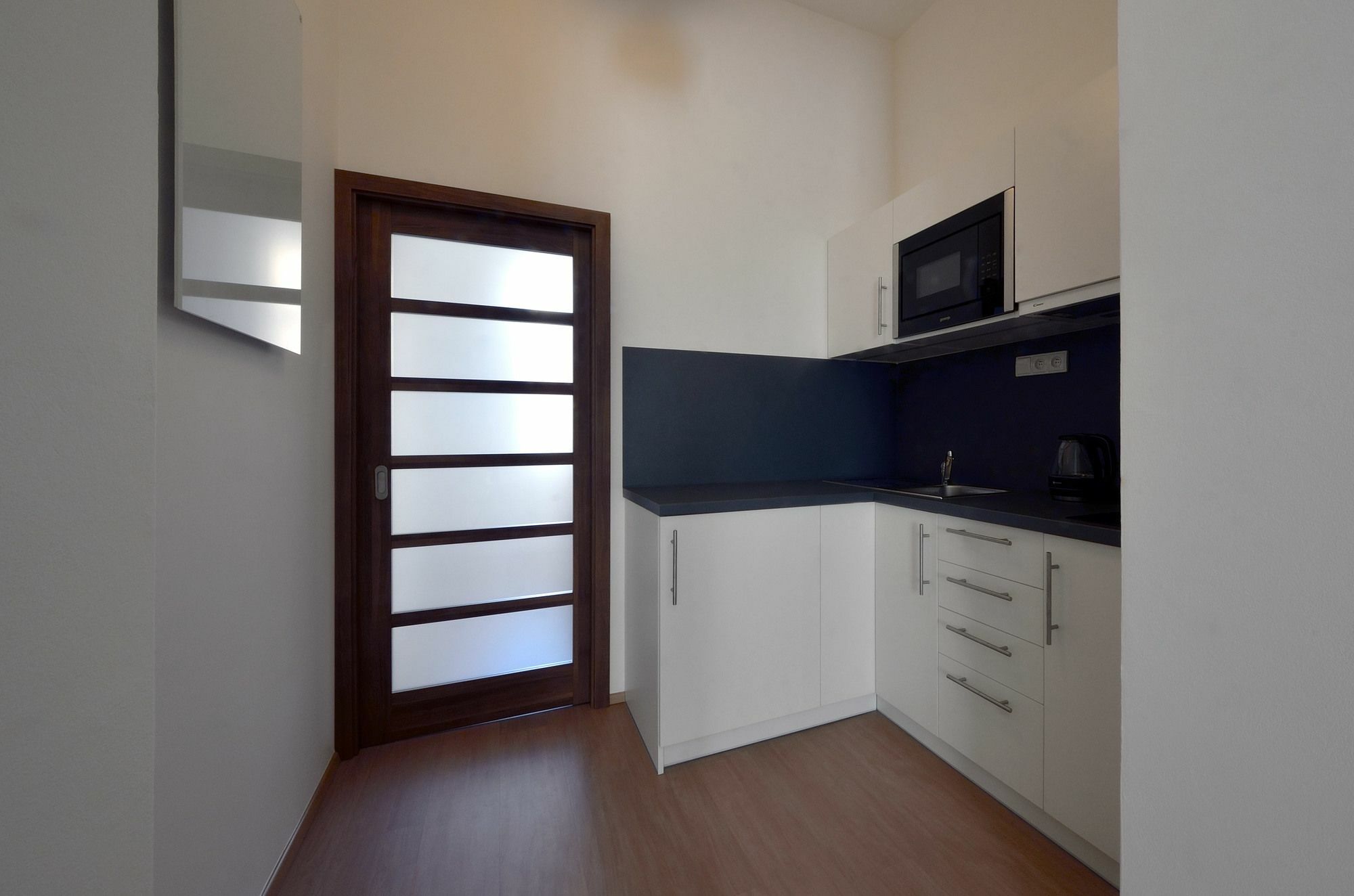 Downtown Suites Chlumova Prag Eksteriør billede